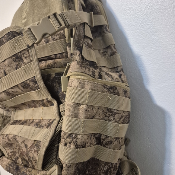 7-Z=C SOG DESERT TACTICAL TAN BROWN CAMO BACKPACK Men's Camouflage outdoors camp - Picture 3 of 16